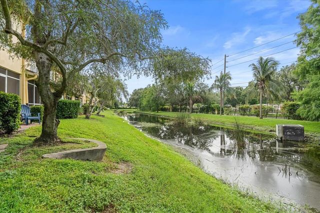 104 COQUINA BAY DRIVE, St Petersburg, FL 33705