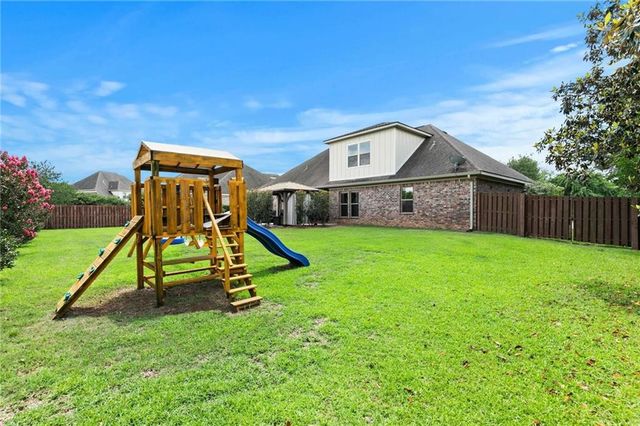 9583 Kasey Court, Daphne, AL 36526