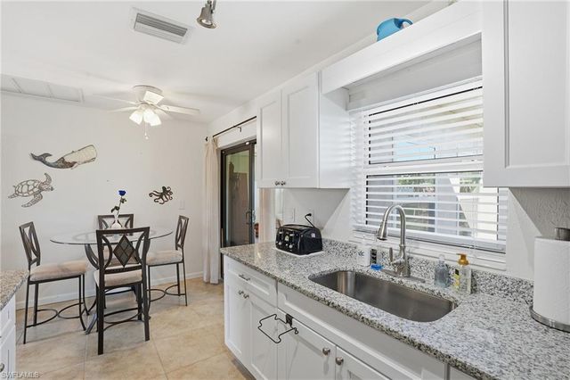 5225 Pocatella CT, Cape Coral, FL 33904