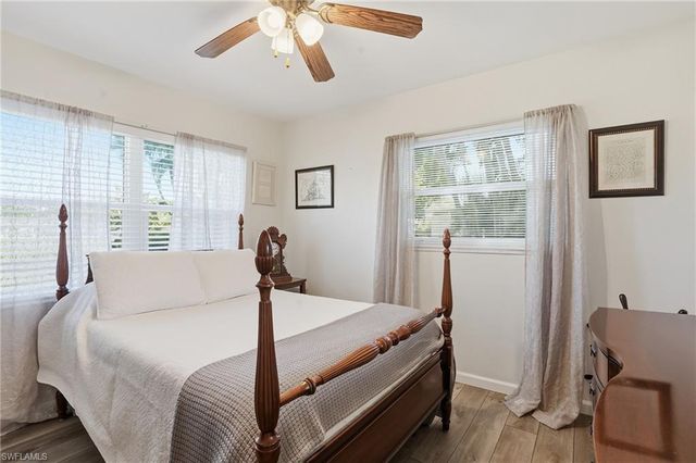 5225 Pocatella CT, Cape Coral, FL 33904