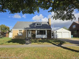 7290 Littlefield Boulevard, Dearborn, MI 48126