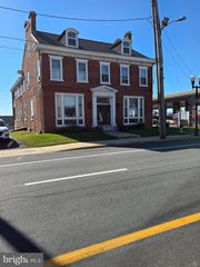 100 MARKET, Newport, DE 19804