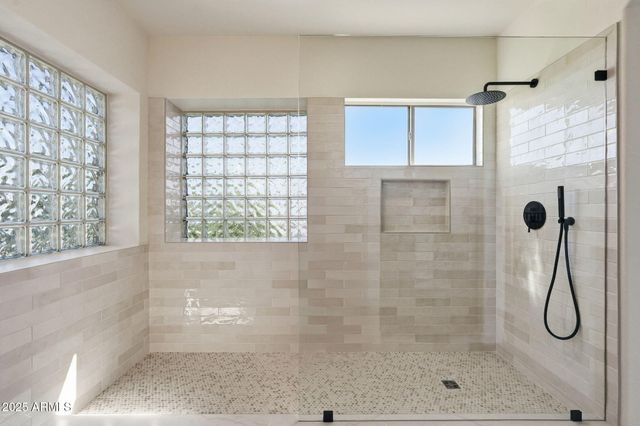 4018 E ADOBE Drive, Phoenix, AZ 85050