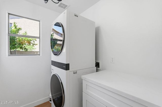 4018 E ADOBE Drive, Phoenix, AZ 85050