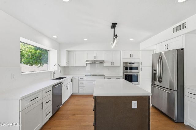 4018 E ADOBE Drive, Phoenix, AZ 85050