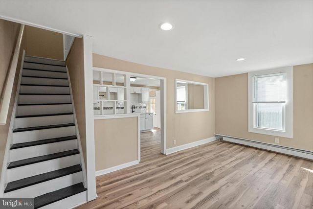 50 PINE ST, Beverly, NJ 08010