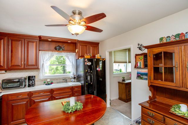 494 OVERLOOK DR, Warminster, PA 18974