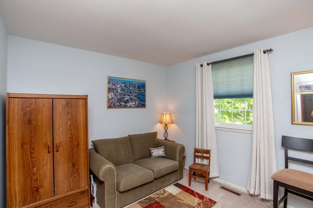 494 OVERLOOK DR, Warminster, PA 18974