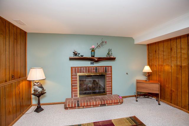 494 OVERLOOK DR, Warminster, PA 18974