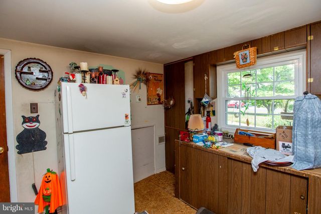 494 OVERLOOK DR, Warminster, PA 18974