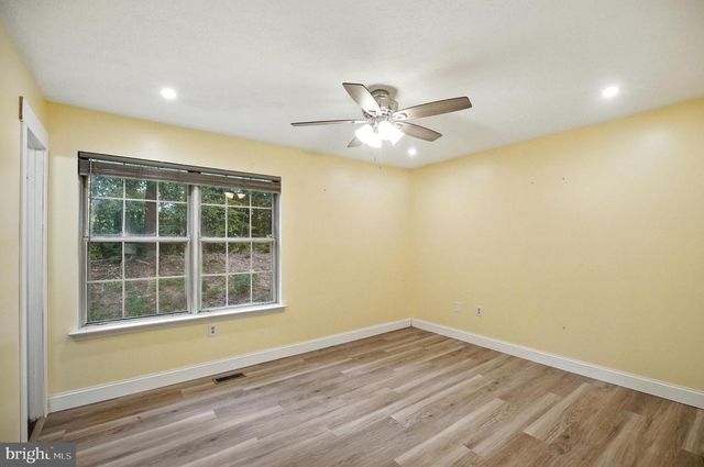18245 LINTON CT, Dumfries, VA 22026