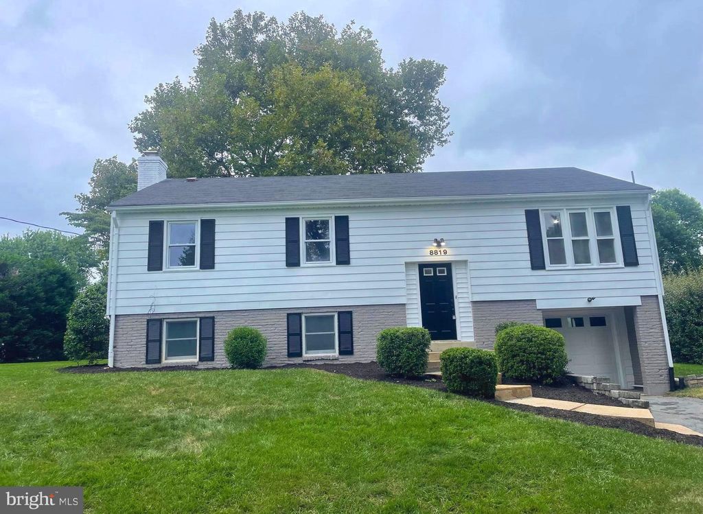 8819 DAMASCUS RD, Damascus, MD 20872