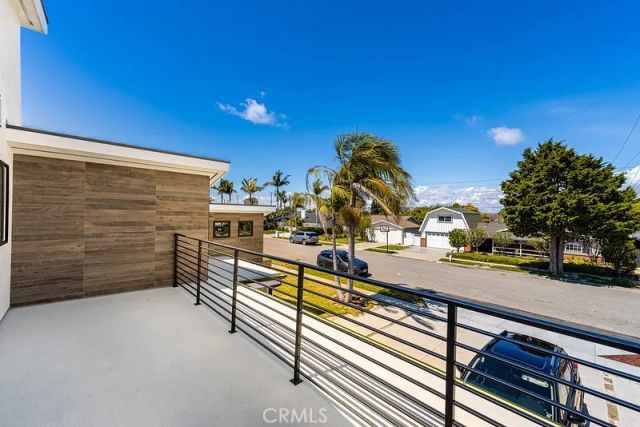 881 Capital St, Costa Mesa, CA 92627