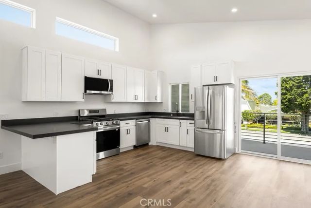 881 Capital St, Costa Mesa, CA 92627