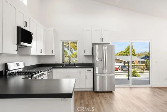 881 Capital St, Costa Mesa, CA 92627