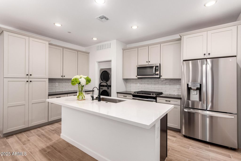 Image 2 of property listing at 5365 N 205TH Drive, Buckeye, AZ 85396