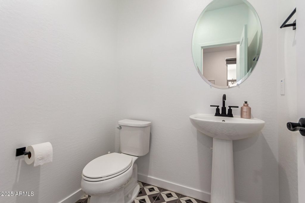 Image 30 of property listing at 5365 N 205TH Drive, Buckeye, AZ 85396