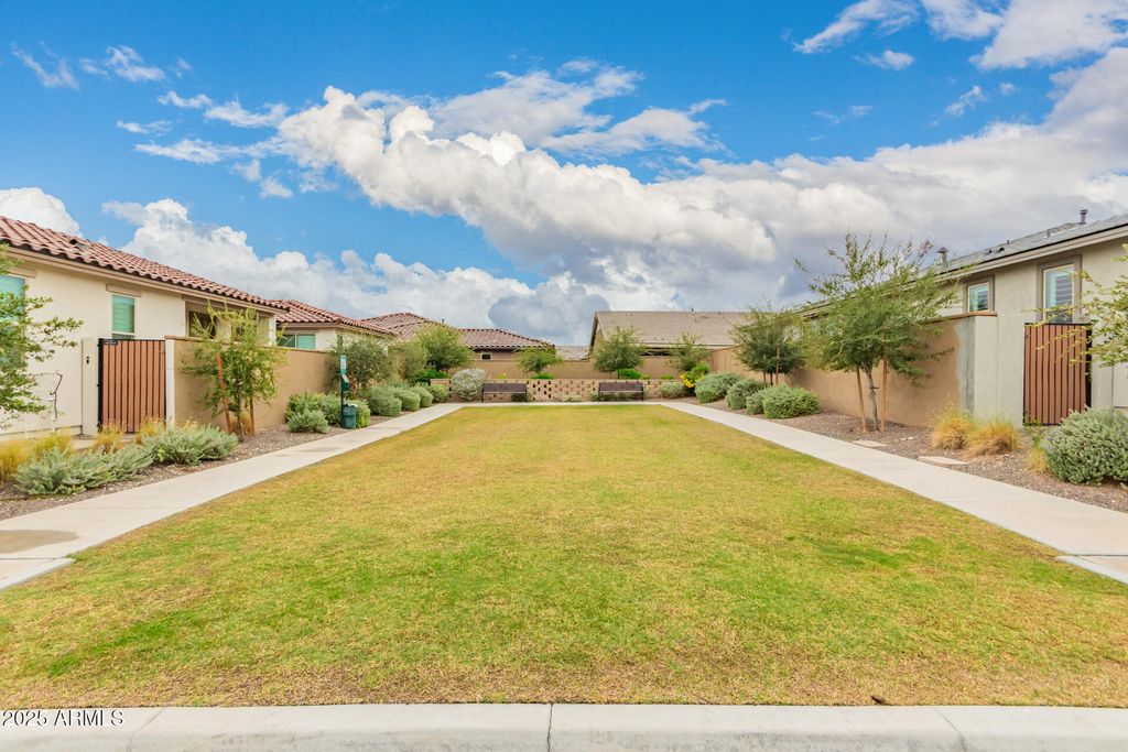 Image 43 of property listing at 5365 N 205TH Drive, Buckeye, AZ 85396