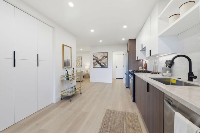 3400 Douglas Court, San Mateo, CA 94403