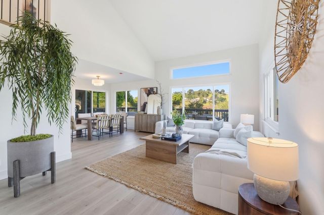 3400 Douglas Court, San Mateo, CA 94403