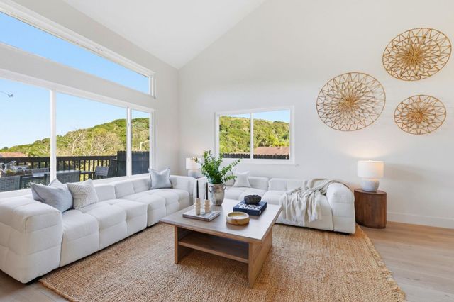 3400 Douglas Court, San Mateo, CA 94403