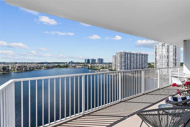 2801 NE 183rd Street 1016W, Aventura, FL 33160