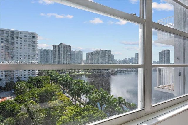 2801 NE 183rd Street 1016W, Aventura, FL 33160
