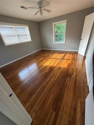 5223 Sanford Road, Houston, TX 77035