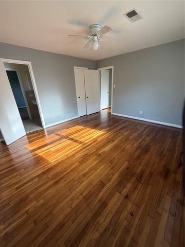 5223 Sanford Road, Houston, TX 77035