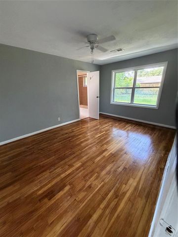 5223 Sanford Road, Houston, TX 77035