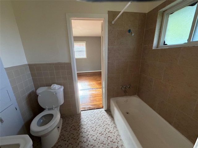 5223 Sanford Road, Houston, TX 77035