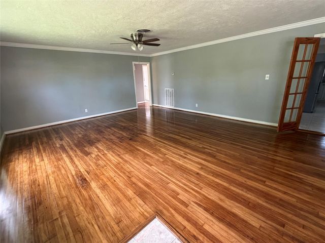 5223 Sanford Road, Houston, TX 77035