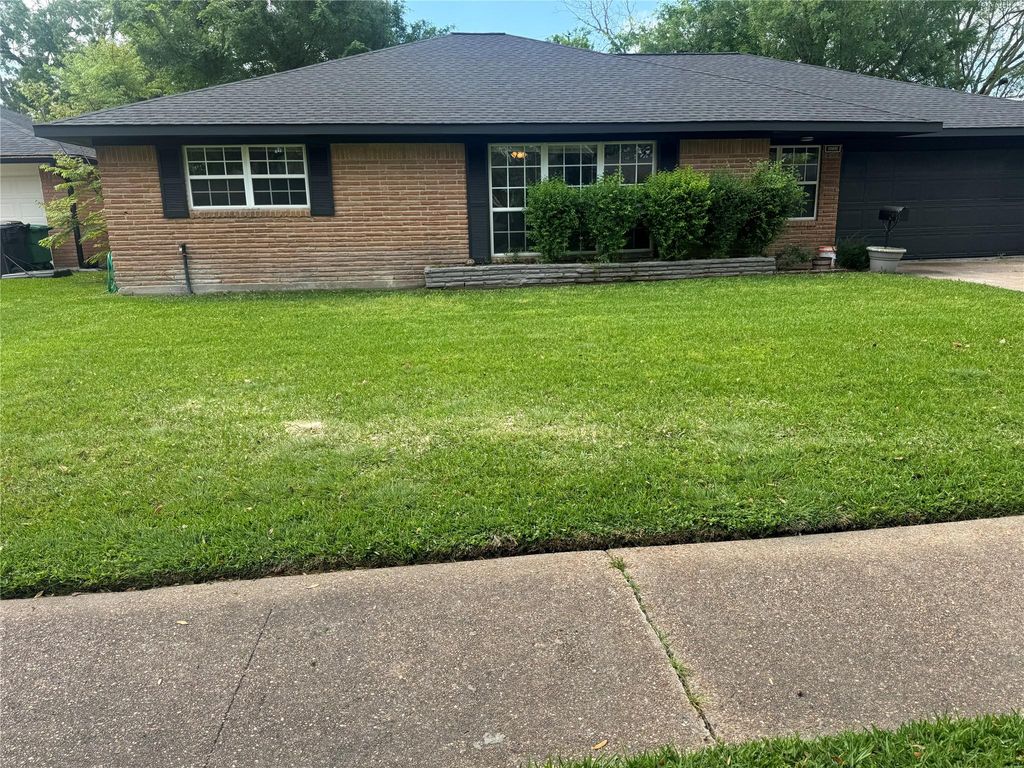 5223 Sanford Road, Houston, TX 77035