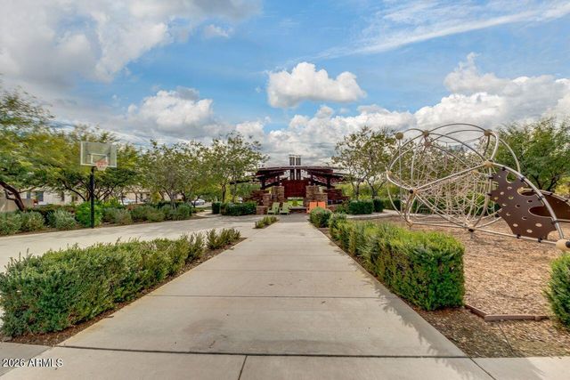 10326 E BERGERON Avenue, Mesa, AZ 85212