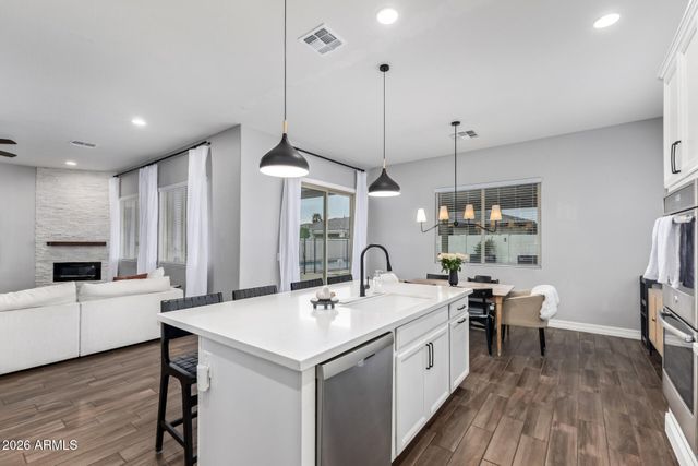 10326 E BERGERON Avenue, Mesa, AZ 85212