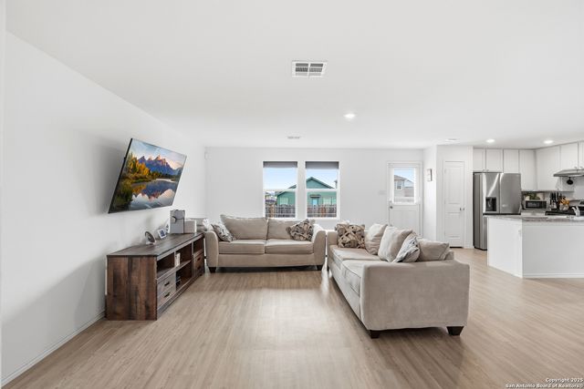 13942 Bull, San Antonio, TX 78252