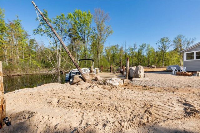 136 Pleasant Drive, Six Lakes, MI 48886