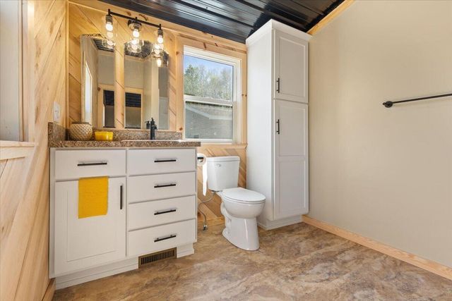 136 Pleasant Drive, Six Lakes, MI 48886