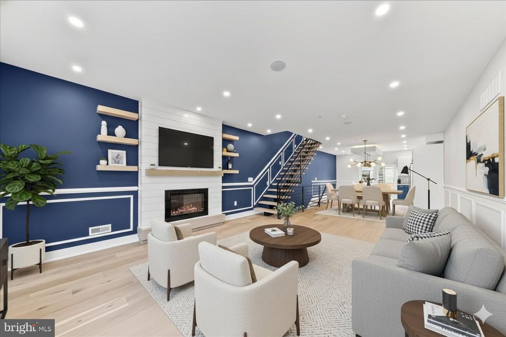 2034 REED ST, Philadelphia, PA 19146