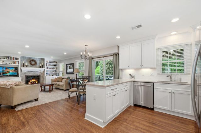 2706 HATMARK ST, Vienna, VA 22181