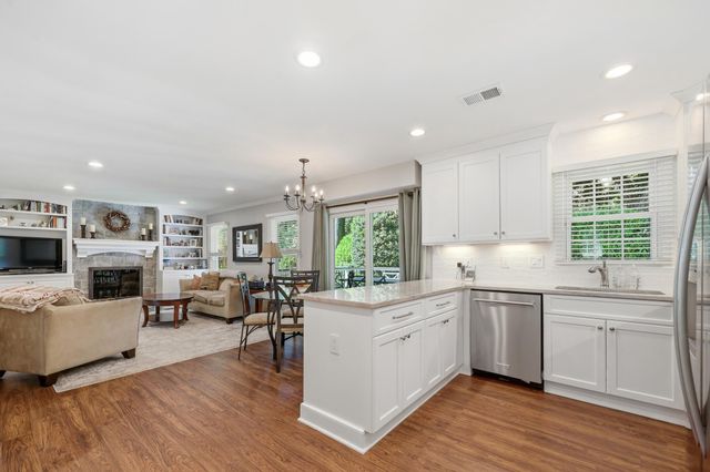 2706 HATMARK ST, Vienna, VA 22181