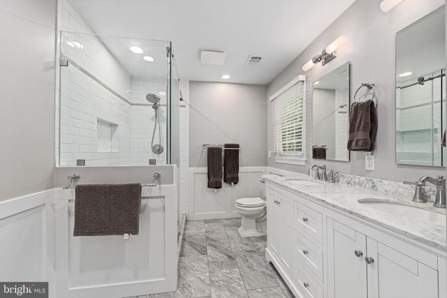 2706 HATMARK ST, Vienna, VA 22181