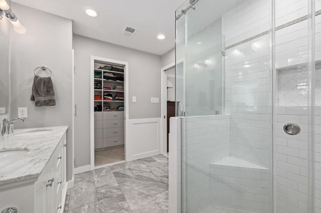 2706 HATMARK ST, Vienna, VA 22181