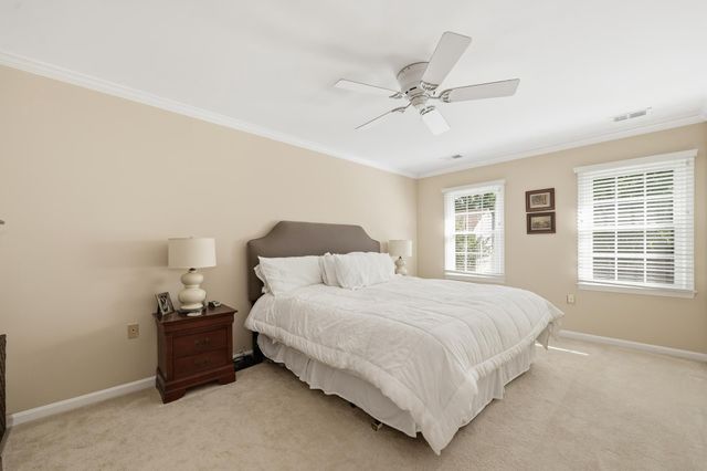 2706 HATMARK ST, Vienna, VA 22181