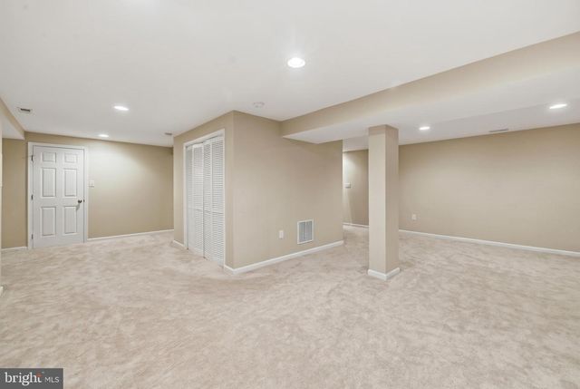 2706 HATMARK ST, Vienna, VA 22181