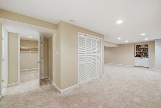 2706 HATMARK ST, Vienna, VA 22181