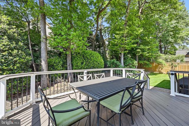 2706 HATMARK ST, Vienna, VA 22181