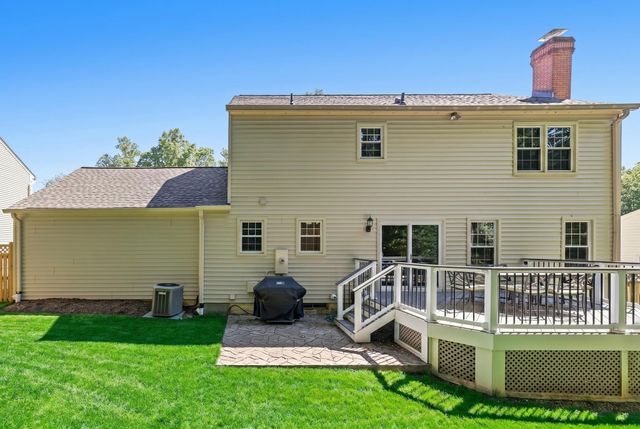 2706 HATMARK ST, Vienna, VA 22181