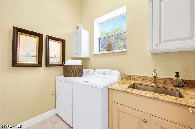 3031 Marengo CT 203, Naples, FL 34114
