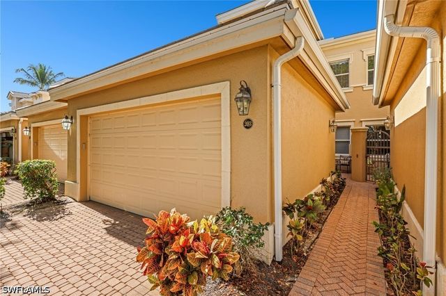 3031 Marengo CT 203, Naples, FL 34114